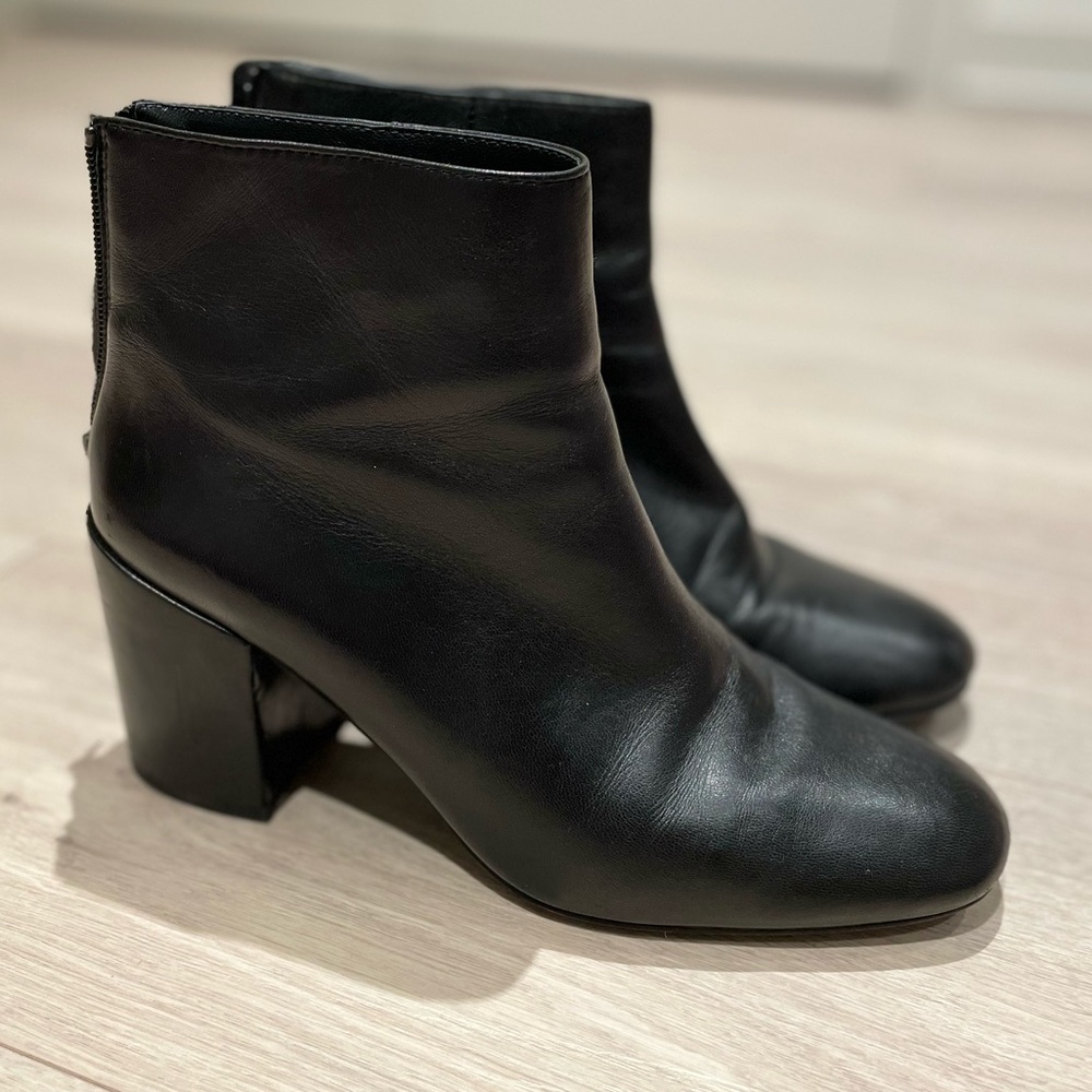 Stuart Weitzman Bacari Bootie Block Heel Napa Lea… - image 3